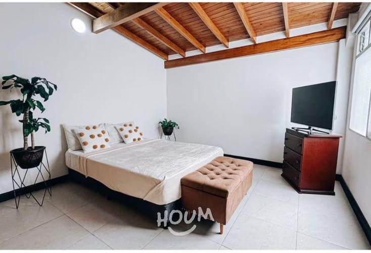 Apartamento de 4 alcobas en arriendo en Laureles, Medellín, 164 m² · foto 10 de 24