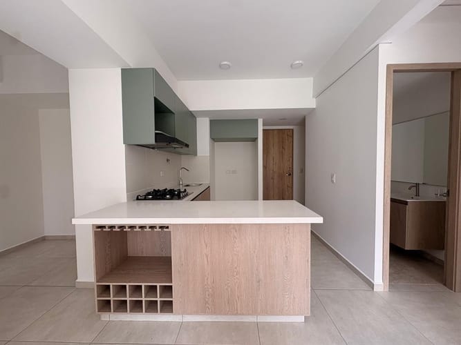 Apartamento de 3 alcobas en arriendo en Tres Esquinas, Sabaneta, 67 m² · foto 2 de 12