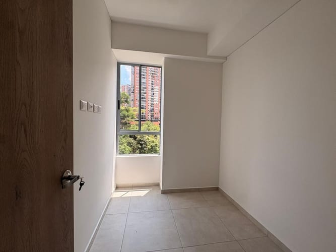 Apartamento de 3 alcobas en arriendo en Tres Esquinas, Sabaneta, 67 m² · foto 5 de 12