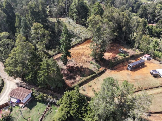 Lote en venta en Piedras Blancas, Guarne, 2000 m² · foto 4 de 18