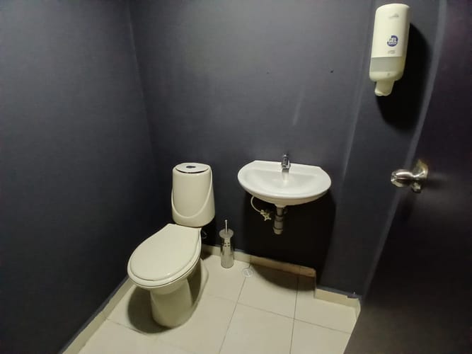 Local en arriendo en Laureles, Medellín, 70 m² · foto 10 de 10