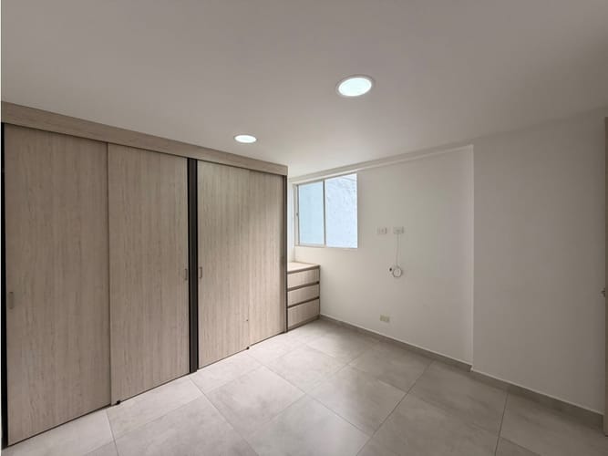 Apartamento de 3 alcobas en venta en San Jose, Sabaneta, 57 m² · foto 8 de 23