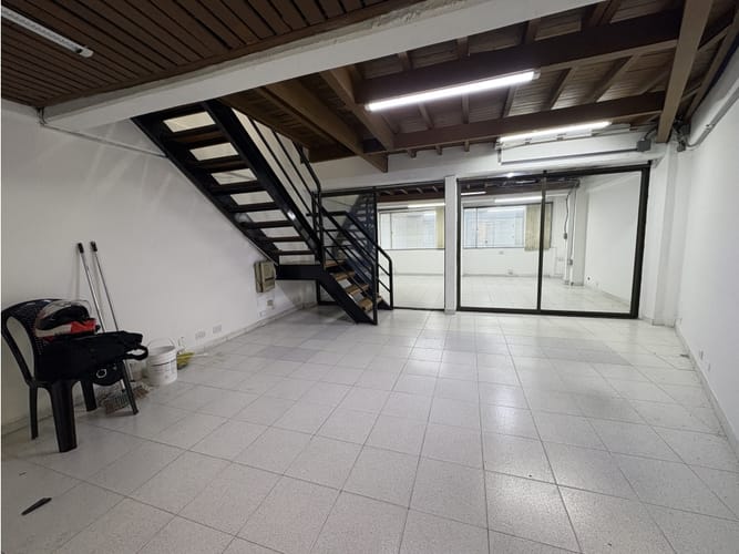 Oficina en arriendo en El Poblado, Medellín, 130 m² · foto 6 de 12