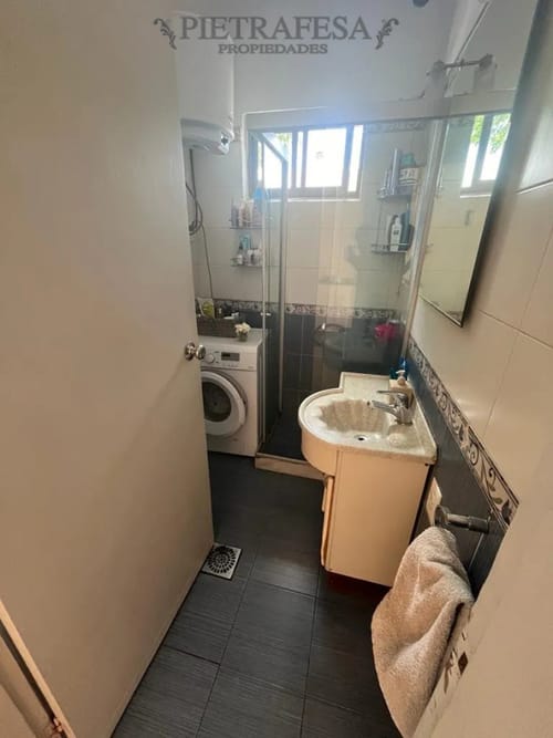 Casa en alquiler, 3 dormitorios, 1 baño, patio con parrillero. Goes. · Foto 7