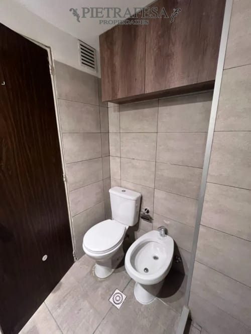 ALQUILER-MONOAMBIENTE, UN BAÑO. · Foto 8