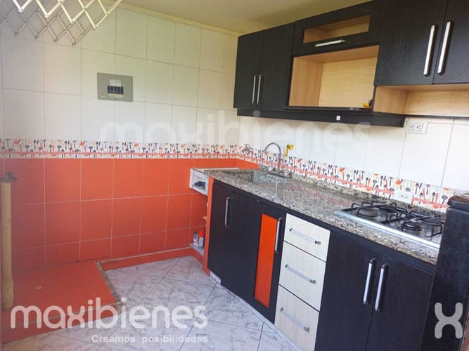 Apartamento de 2 alcobas en arriendo en Veinte De Julio, Medellín, 42 m² · foto 2 de 10