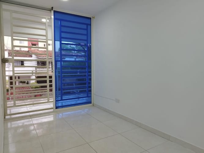 Apartamento de 8 alcobas en venta en El Limonar, Cali, 340 m² · foto 2 de 23