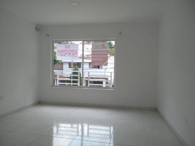Apartamento de 8 alcobas en venta en El Limonar, Cali, 340 m² · foto 3 de 23