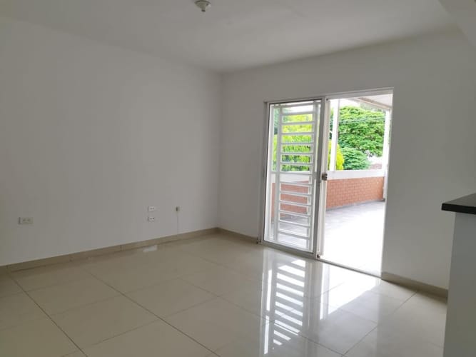 Apartamento de 8 alcobas en venta en El Limonar, Cali, 340 m² · foto 16 de 23