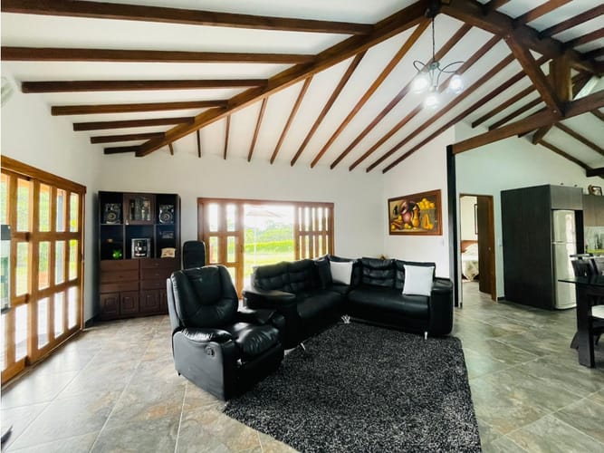 Casa de 5 alcobas en venta en Pueblo Tapao, Armenia, 185 m² · foto 18 de 24