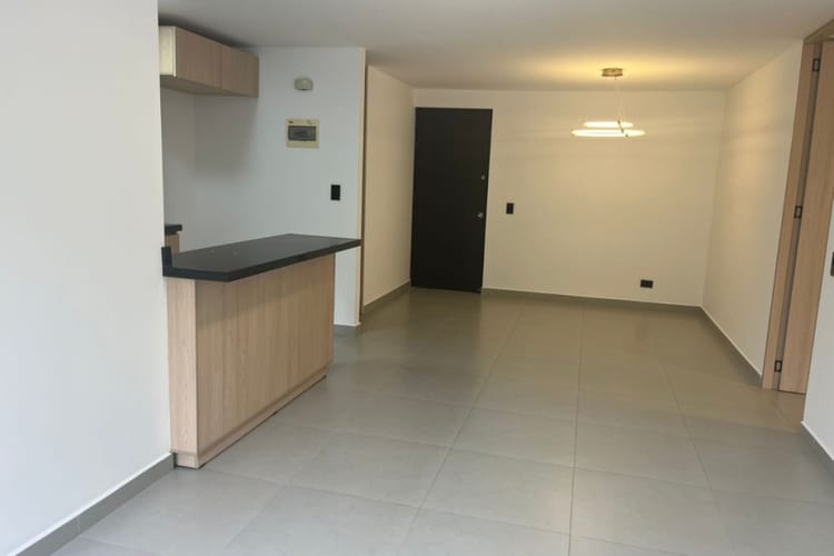 Apartamento de 1 alcoba en arriendo en Los Balsos, Medellín, 63 m² · foto 2 de 13
