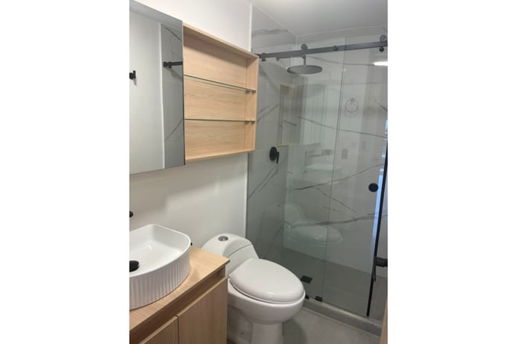 Apartamento de 1 alcoba en arriendo en Los Balsos, Medellín, 63 m² · foto 12 de 13