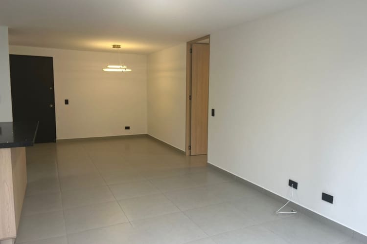 Apartamento de 1 alcoba en venta en Los Balsos, Medellín, 63 m² · foto 3 de 13
