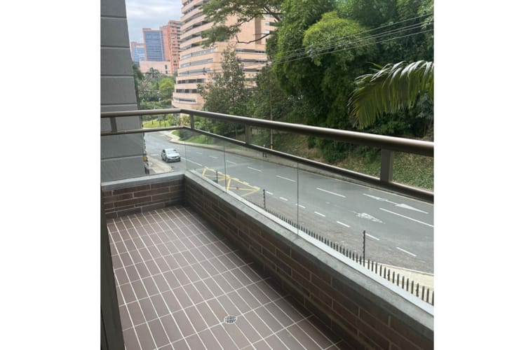Apartamento de 1 alcoba en venta en Los Balsos, Medellín, 63 m² · foto 7 de 13