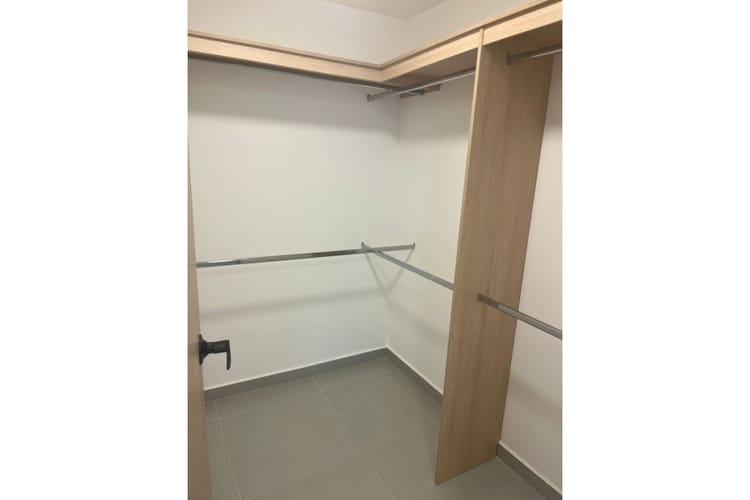Apartamento de 1 alcoba en venta en Los Balsos, Medellín, 63 m² · foto 11 de 13