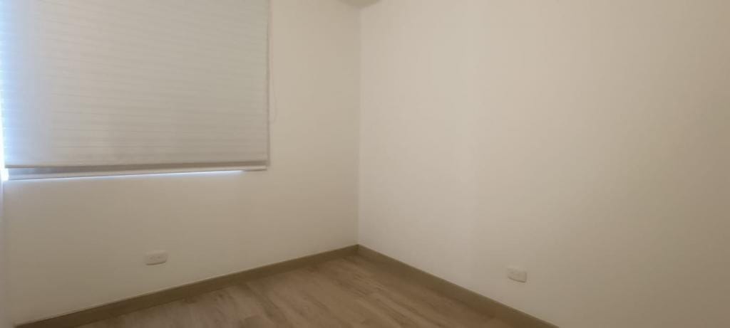 Apartamento de 3 alcobas en venta en Unicentro, Tunja, 79 m² · foto 7 de 15