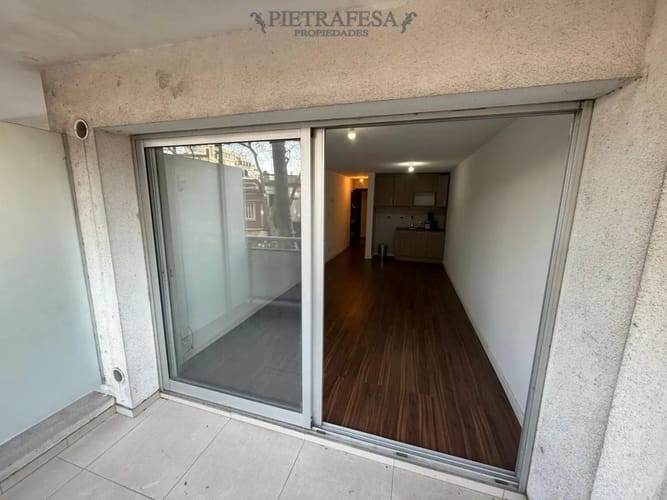 Apartamento en alquiler, monoambiente, 1 baño, balcón,Cordón. · Foto 5