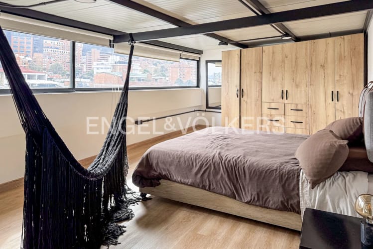 Apartamento de 3 alcobas en arriendo en Quinta Camacho, Bogotá, 156 m² · foto 13 de 14