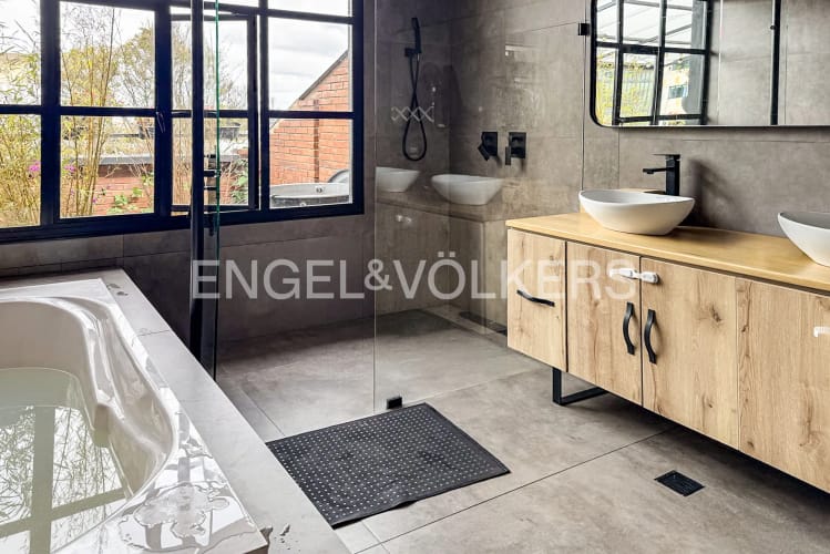 Apartamento de 3 alcobas en arriendo en Quinta Camacho, Bogotá, 156 m² · foto 8 de 14