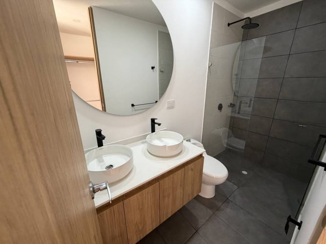 Apartamento de 2 alcobas en venta en Chico Norte, Bogotá, 68 m² · foto 13 de 19