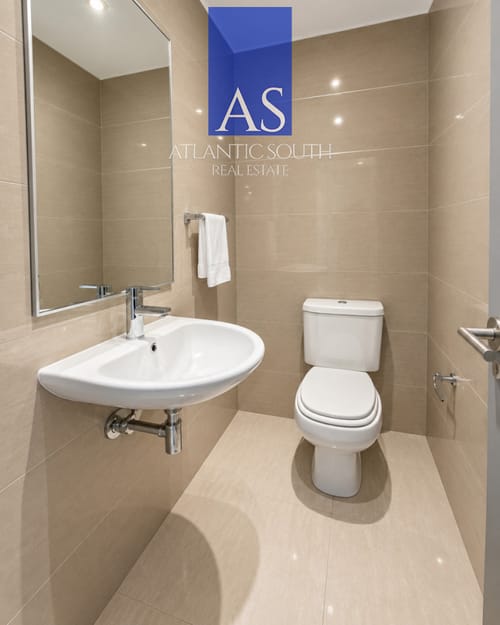 piscina climatizada y servicios para disfrutar todo el año. · Photo 6
