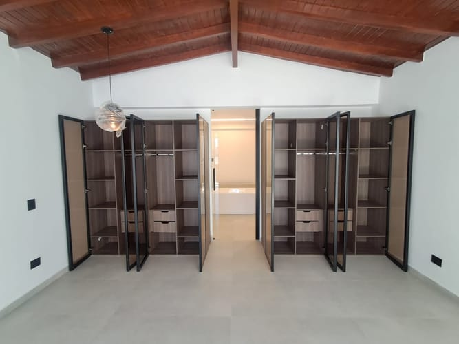 Apartamento de 2 alcobas en arriendo en Los Balsos, Medellín, 257 m² · foto 19 de 24