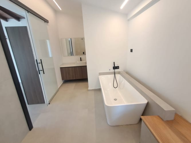 Apartamento de 2 alcobas en arriendo en Los Balsos, Medellín, 257 m² · foto 20 de 24