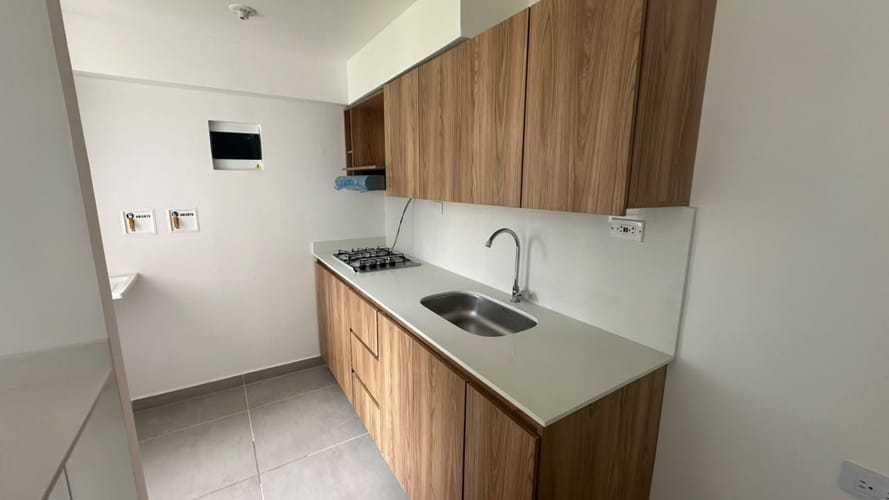 Apartamento de 2 alcobas en arriendo en Bucaros, Bello, 52 m² · foto 4 de 13