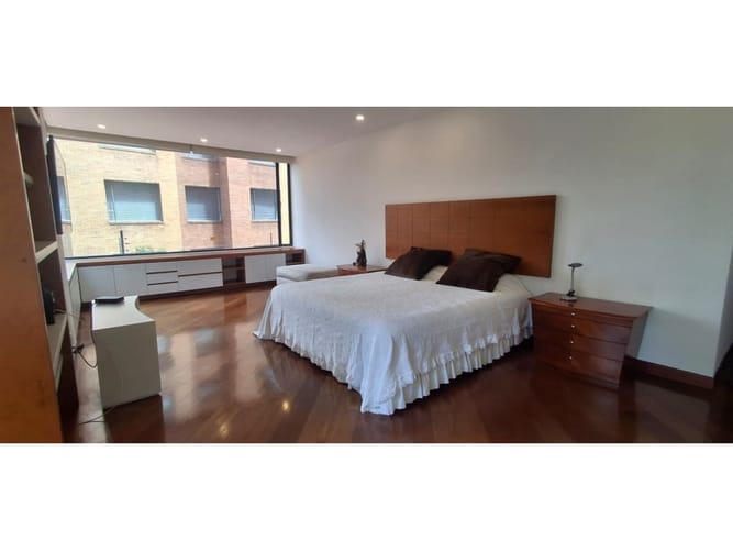 Apartaestudio en venta en La Cabrera, Bogotá, 260 m² · foto 3 de 18