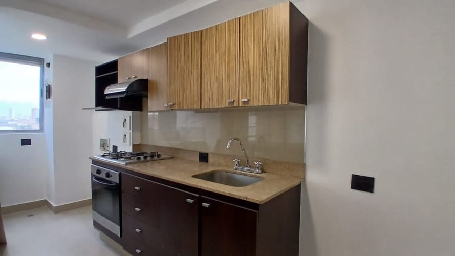 Apartamento de 3 alcobas en arriendo en Ciudad Del Río, Medellín, 90 m² · foto 5 de 15
