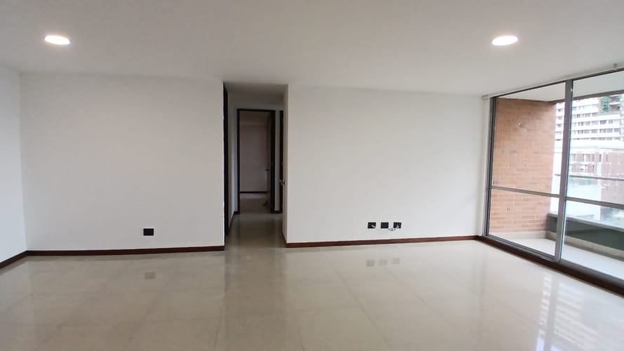 Apartamento de 3 alcobas en arriendo en Ciudad Del Río, Medellín, 90 m² · foto 6 de 15