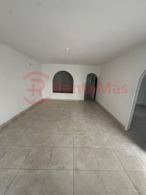Casa de 3 alcobas en arriendo en Guaymaral, Cúcuta, 70 m² · foto 3 de 11