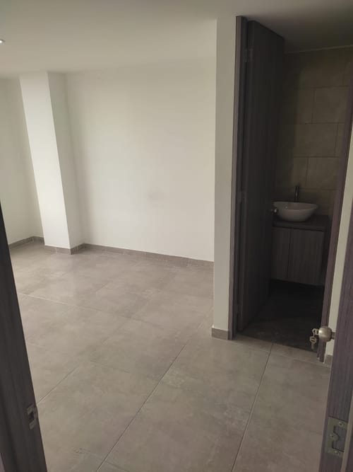Apartamento en venta en La Granja, Bogotá · foto 4 de 8