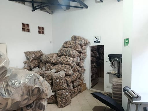 Bodega en arriendo en La Ospina, La Estrella, 274 m² · foto 11 de 15