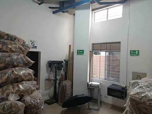 Bodega en arriendo en La Ospina, La Estrella, 274 m² · foto 12 de 15
