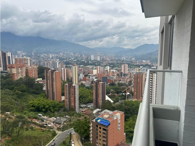 Apartamento de 3 alcobas en arriendo en El Carmelo Ii, Sabaneta, 86 m² · foto 7 de 24