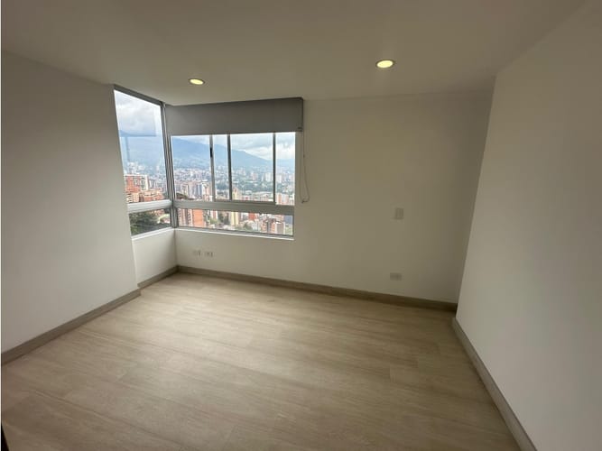 Apartamento de 3 alcobas en arriendo en El Carmelo Ii, Sabaneta, 86 m² · foto 23 de 24