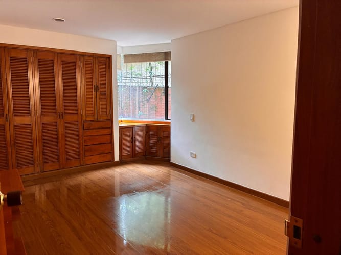 Apartamento de 2 alcobas en venta en Los Rosales, Bogotá, 55 m² · foto 15 de 19