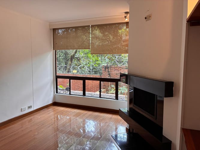 Apartamento de 2 alcobas en venta en Los Rosales, Bogotá, 55 m² · foto 5 de 19