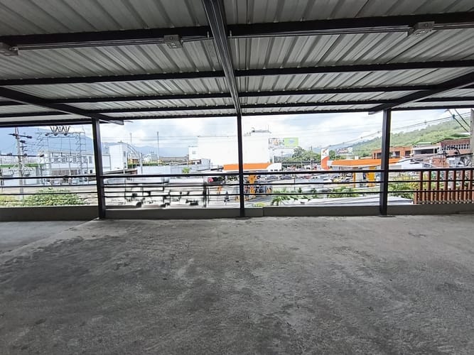 Local en arriendo en Caribe, Medellín, 110 m² · foto 6 de 16