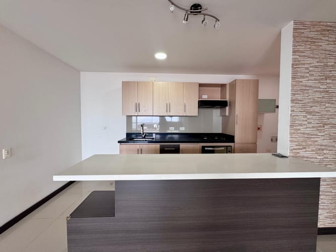 Apartamento de 3 alcobas en arriendo en Loma Del Escobero, Envigado, 115 m² · foto 5 de 18