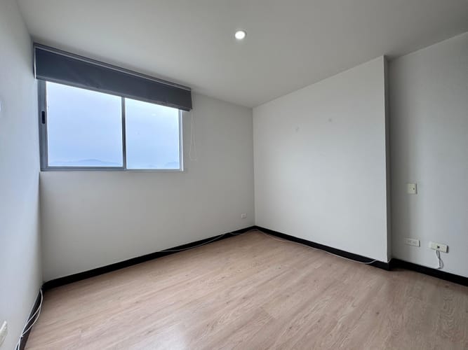 Apartamento de 3 alcobas en arriendo en Loma Del Escobero, Envigado, 115 m² · foto 8 de 18