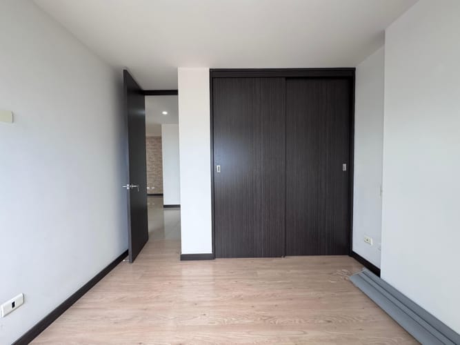Apartamento de 3 alcobas en arriendo en Loma Del Escobero, Envigado, 115 m² · foto 11 de 18