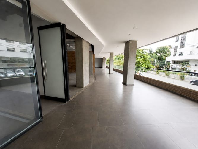 Local en arriendo en El Poblado, Medellín, 82 m² · foto 7 de 9