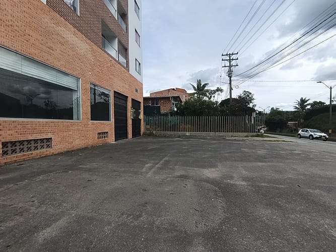 Bodega en arriendo en Guarne, 300 m² · foto 6 de 6