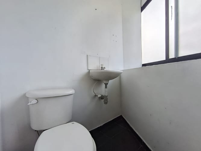 Bodega en arriendo en Poblado Del Sur, La Estrella, 710 m² · foto 3 de 20