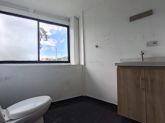 Bodega en arriendo en Poblado Del Sur, La Estrella, 710 m² · foto 5 de 20