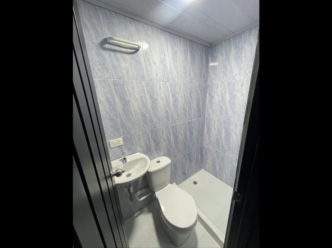 Edificio en venta en Villa Del Prado, Cali, 100 m² · foto 10 de 13