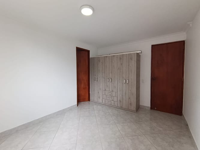 Apartamento de 2 alcobas en arriendo en El Poblado, Medellín, 86 m² · foto 7 de 12