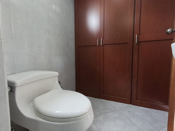 Apartamento de 2 alcobas en arriendo en El Poblado, Medellín, 86 m² · foto 10 de 12